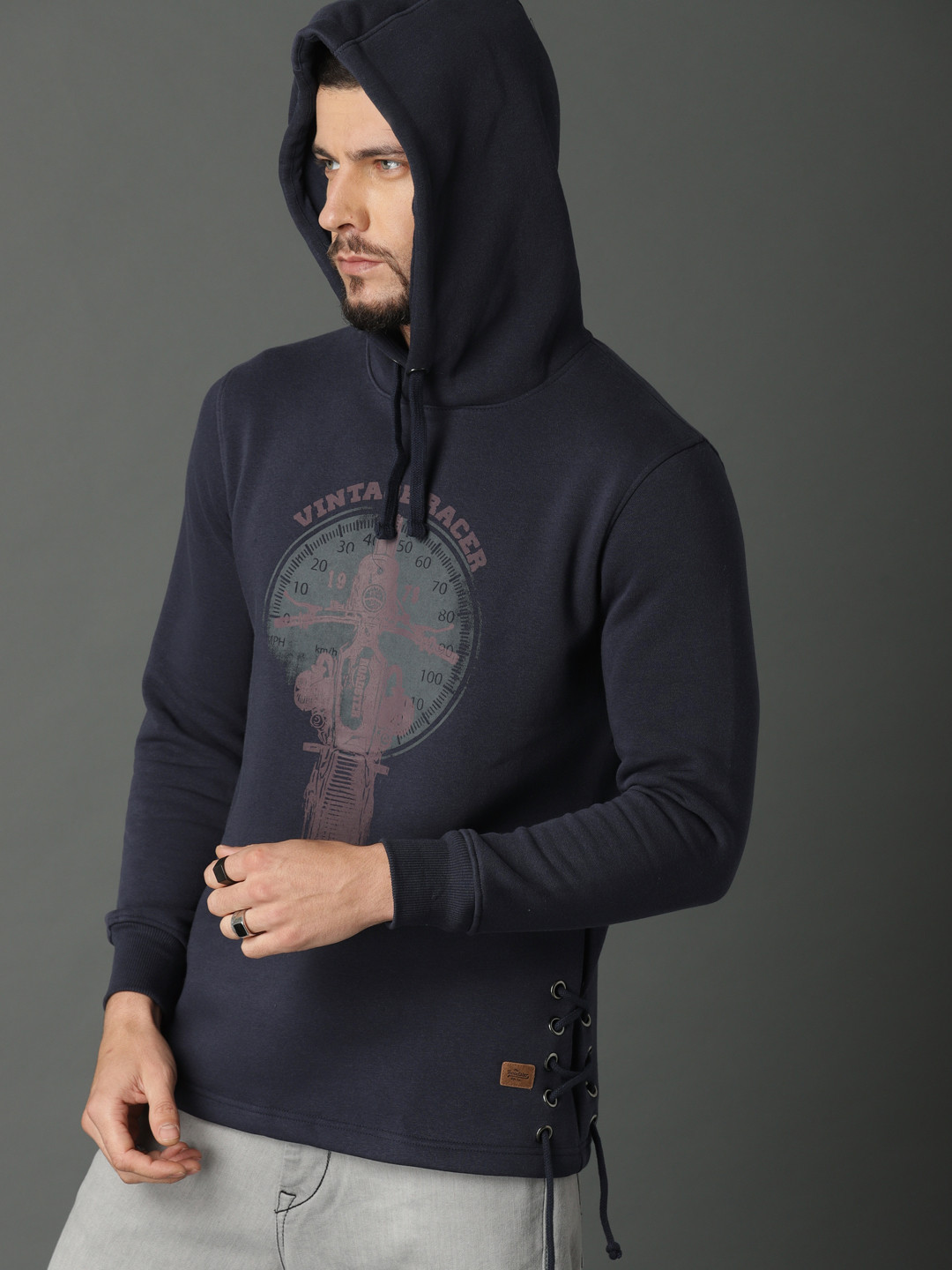 roadster men blue printed hooded sweatshirt