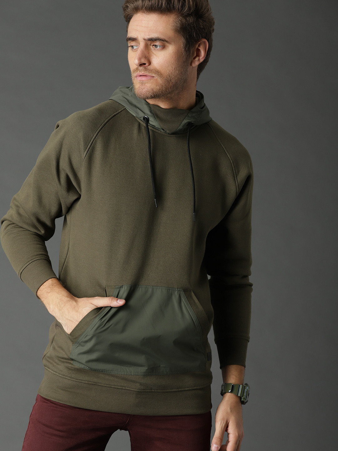 Buy Roadster Men Olive Green Solid Hooded Sweatshirt Sweatshirts for