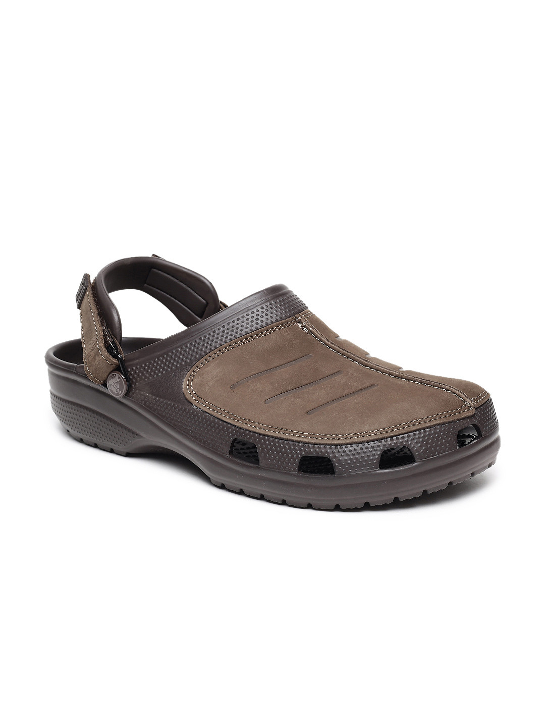 Buy Crocs Men Coffee Brown Solid Clogs - Flip Flops for Men 6516548 | Myntra