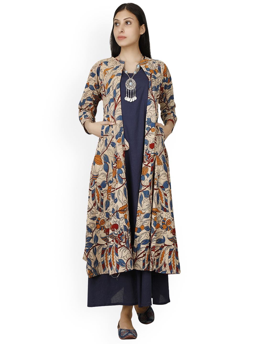 tjori clothes