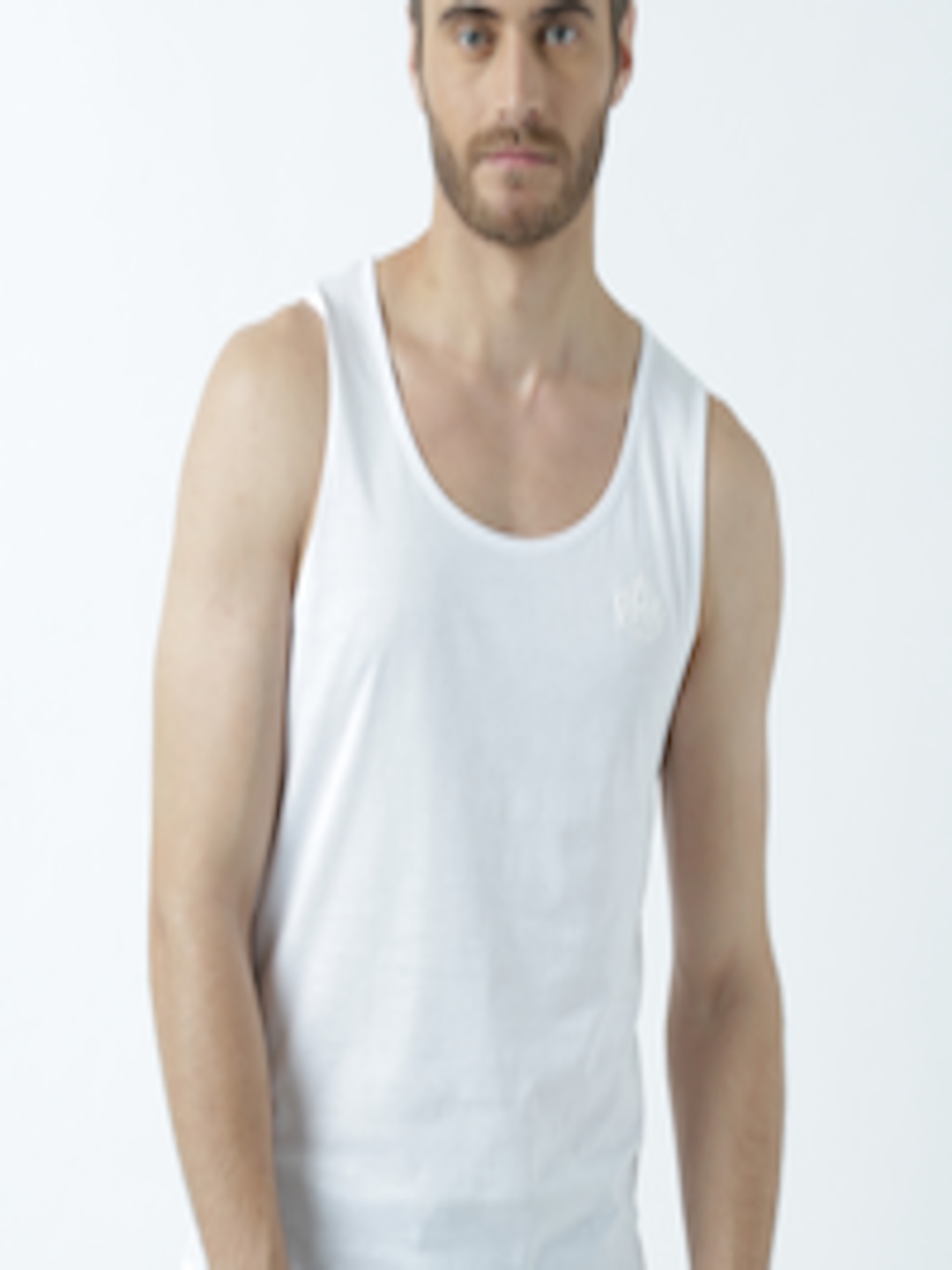 Buy Huetrap Men White Solid Scoop Neck T Shirt - Tshirts for Men ...
