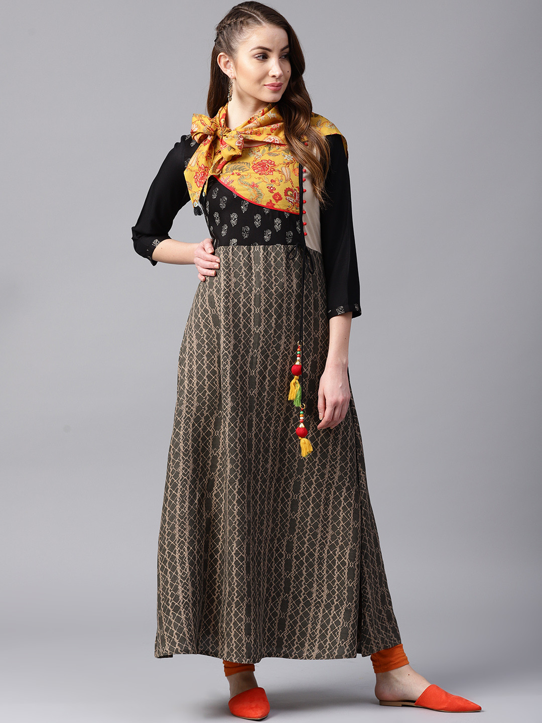 Buy ANAISA Women Black & Grey Printed Flared Kurta With Scarf Kurtas