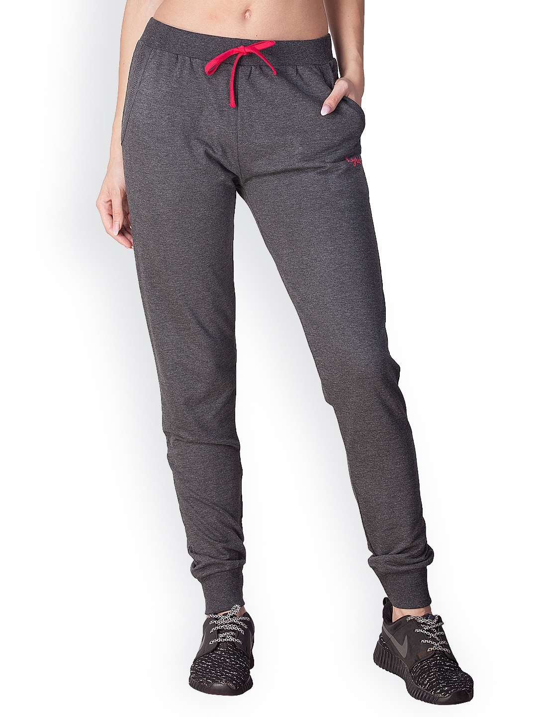 jogger pants myntra