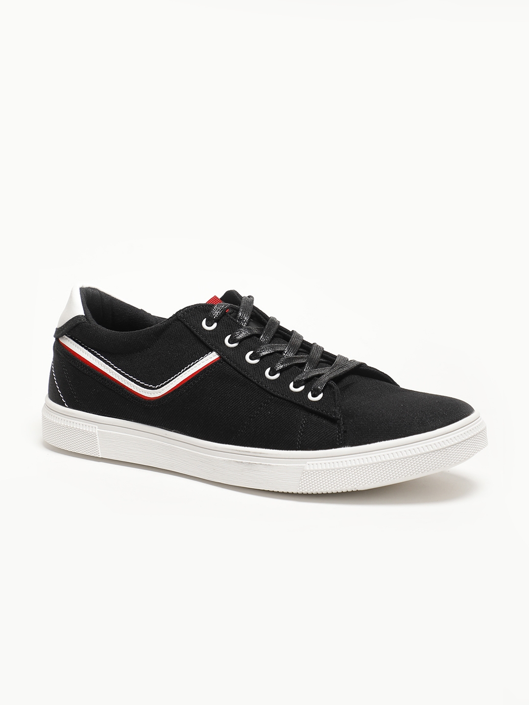 Buy LOCOMOTIVE Men Black Sneakers - Casual Shoes for Men 6697249 | Myntra