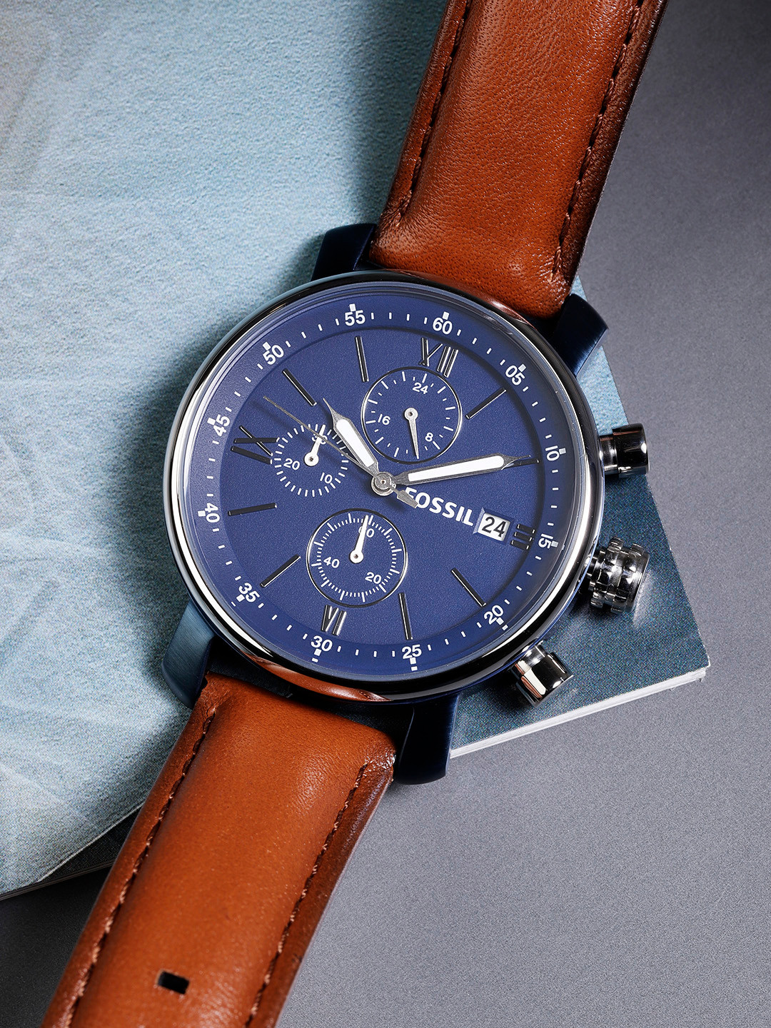 navy fossil watch