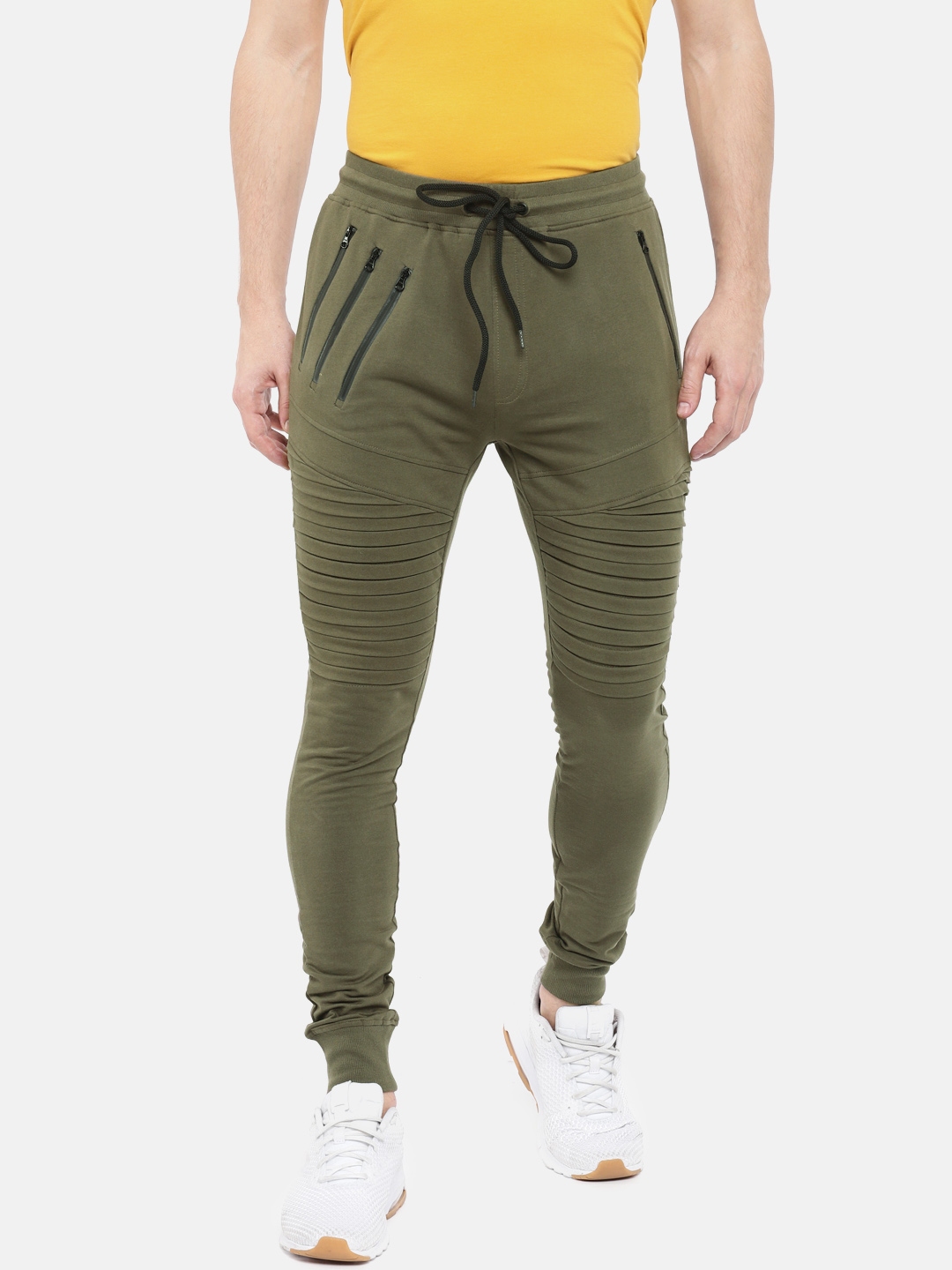 skult by shahid kapoor joggers