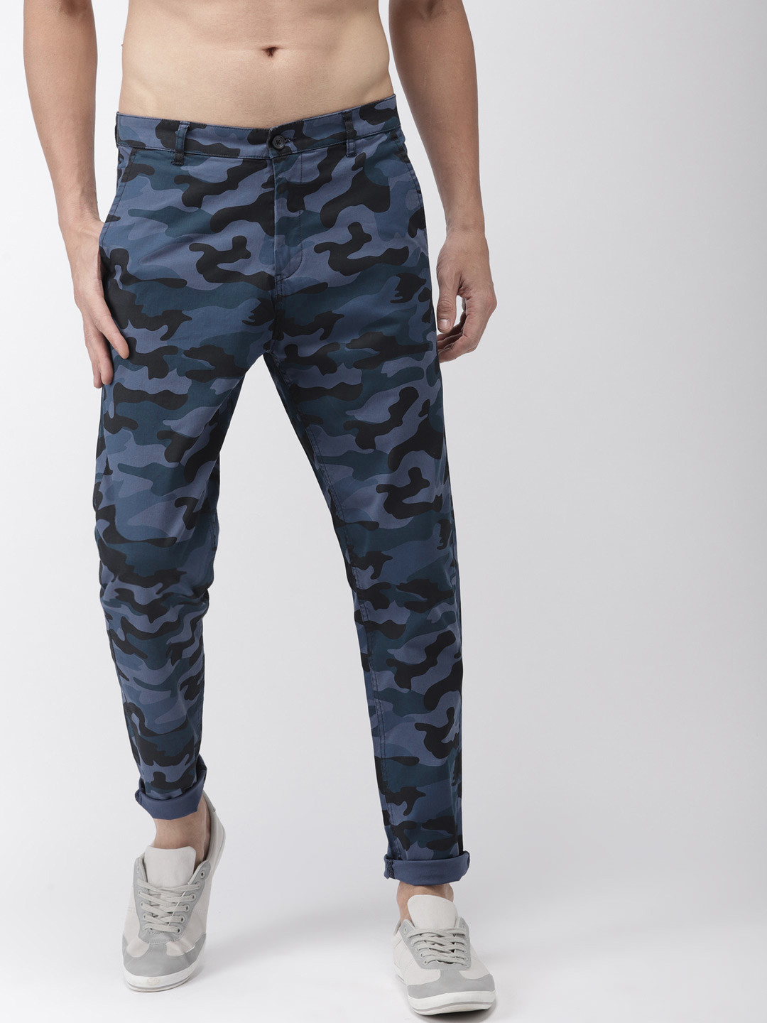 Buy HIGHLANDER Men Blue & Black Tapered Fit Printed Chinos - Trousers ...