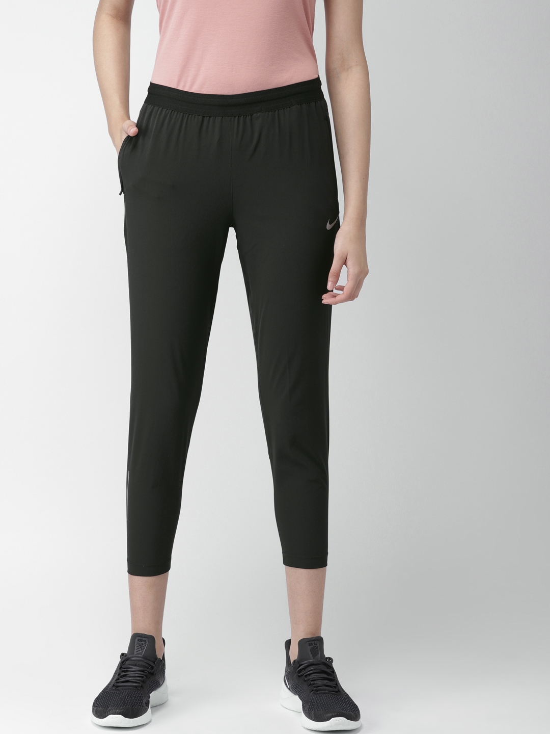 essntl pant nike