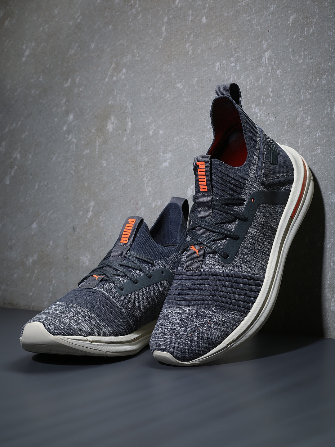 where to buy sneakers in bulk