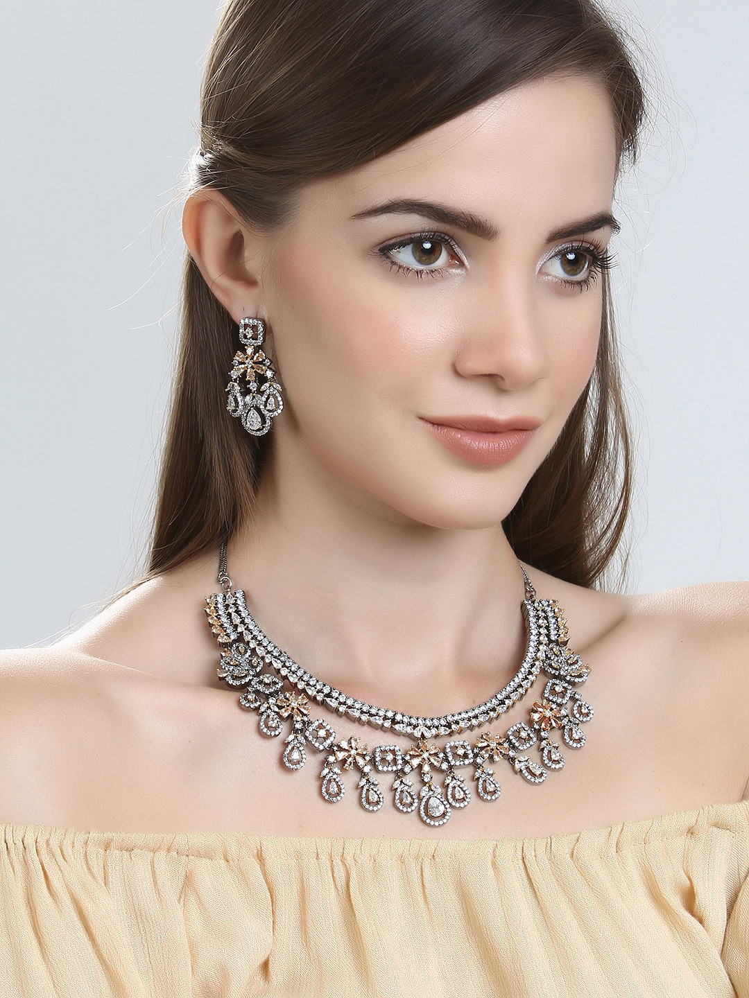 Jewellery set in myntra clearance