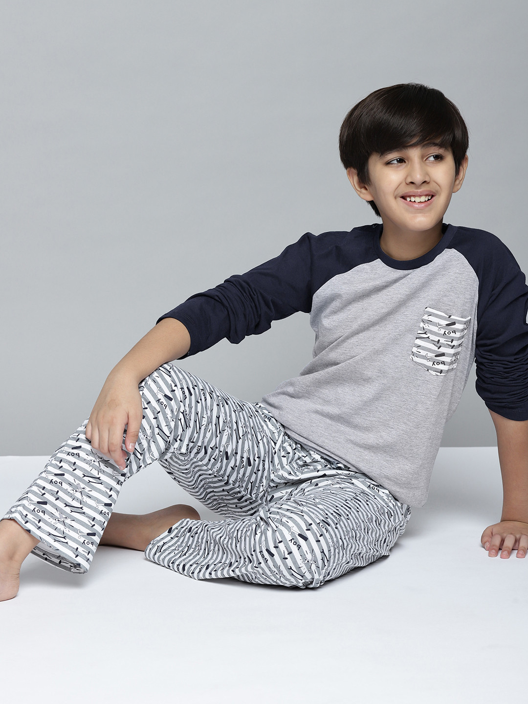 Buy YK Boys Grey Melange & Navy Blue Solid Night Suit 118YKKSLDN