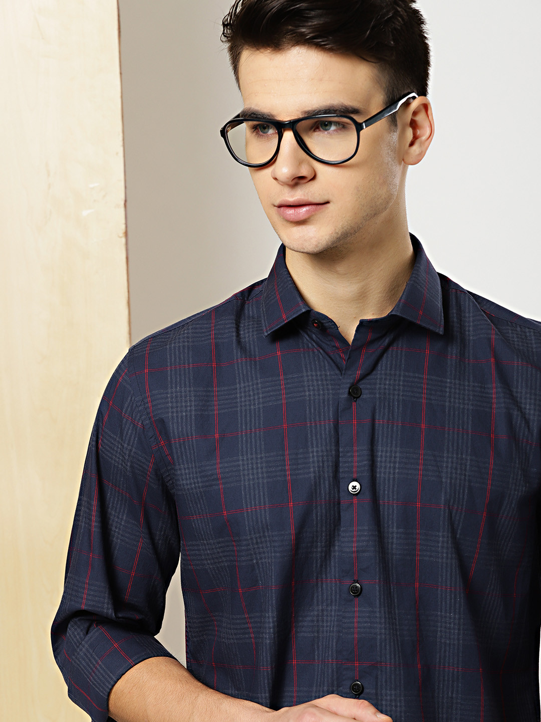 Buy INVICTUS Men Navy Blue & Grey Slim Fit Checked Casual Shirt