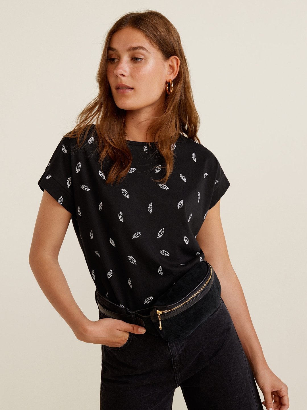 mango black tshirt