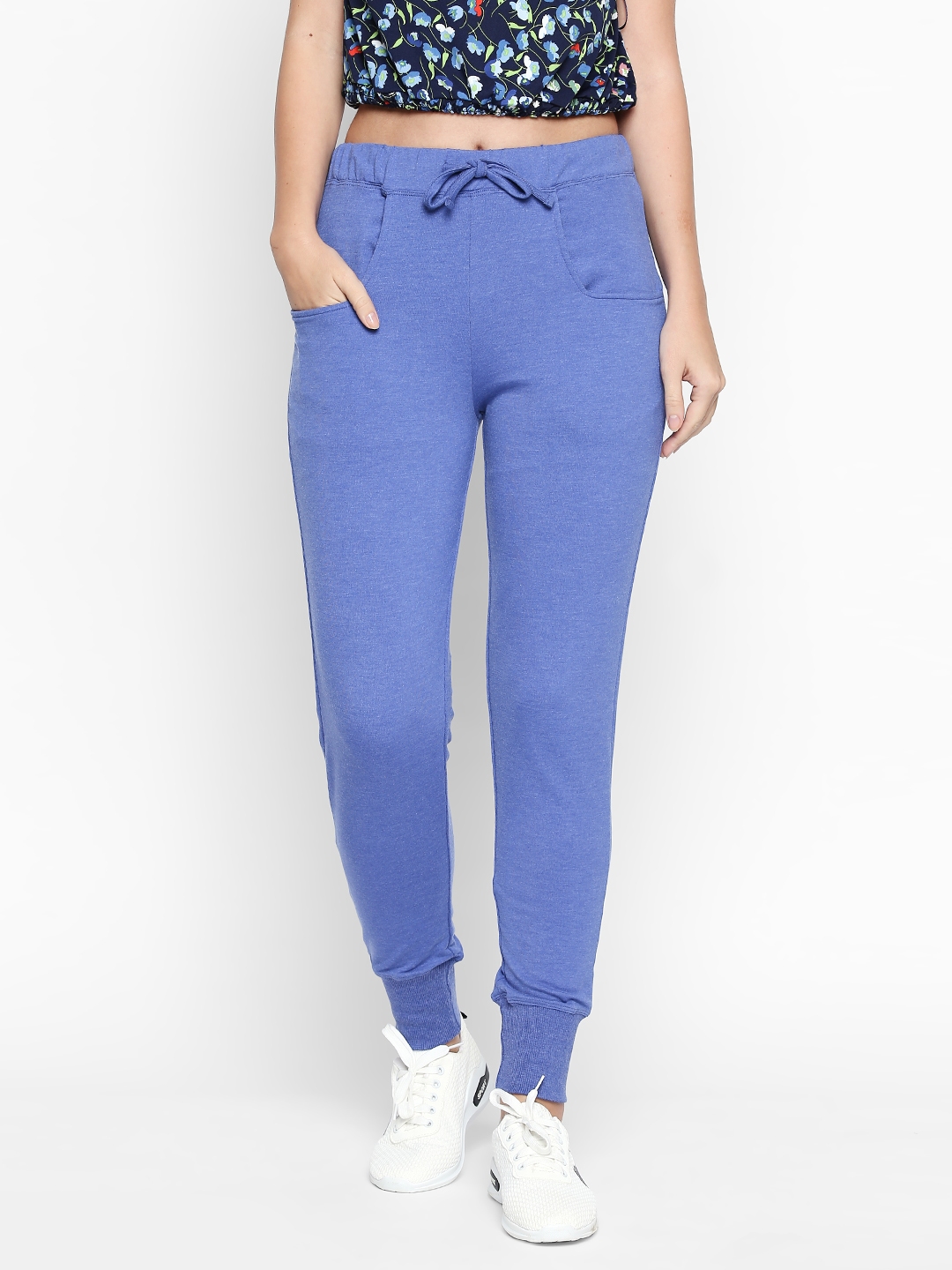 jogger pants myntra