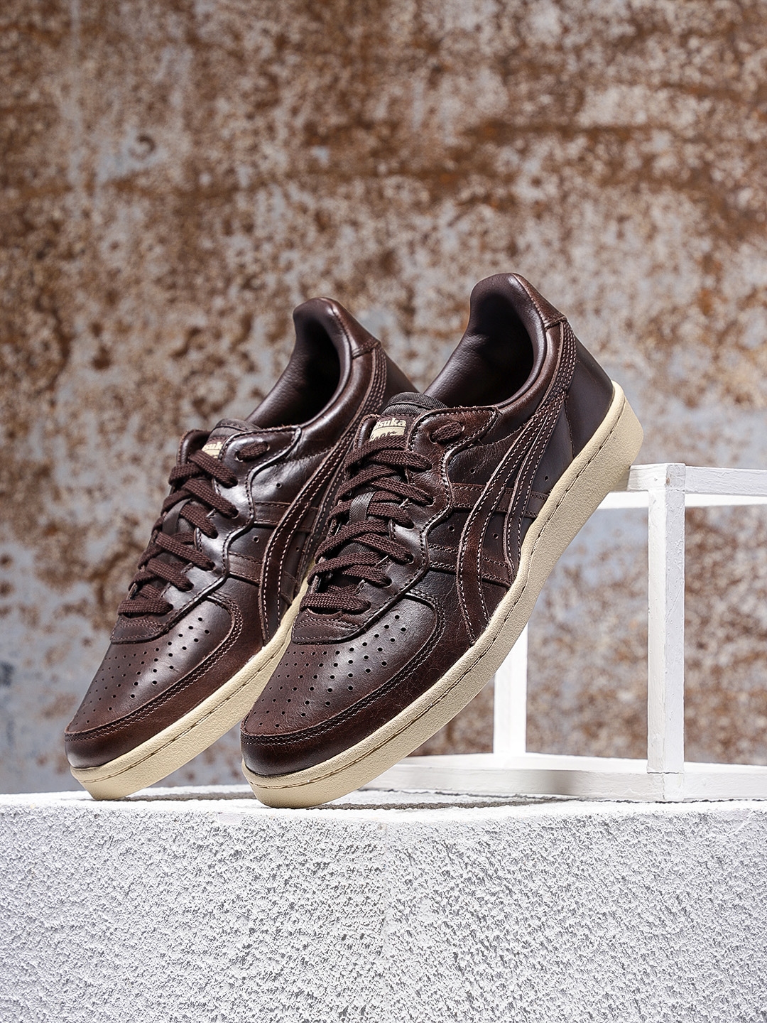 leather onitsuka tiger
