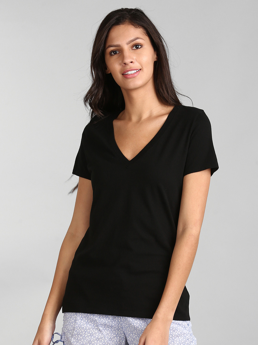 Buy GAP Women Black Short Sleeve V Neck T Shirt In Vintage Wash