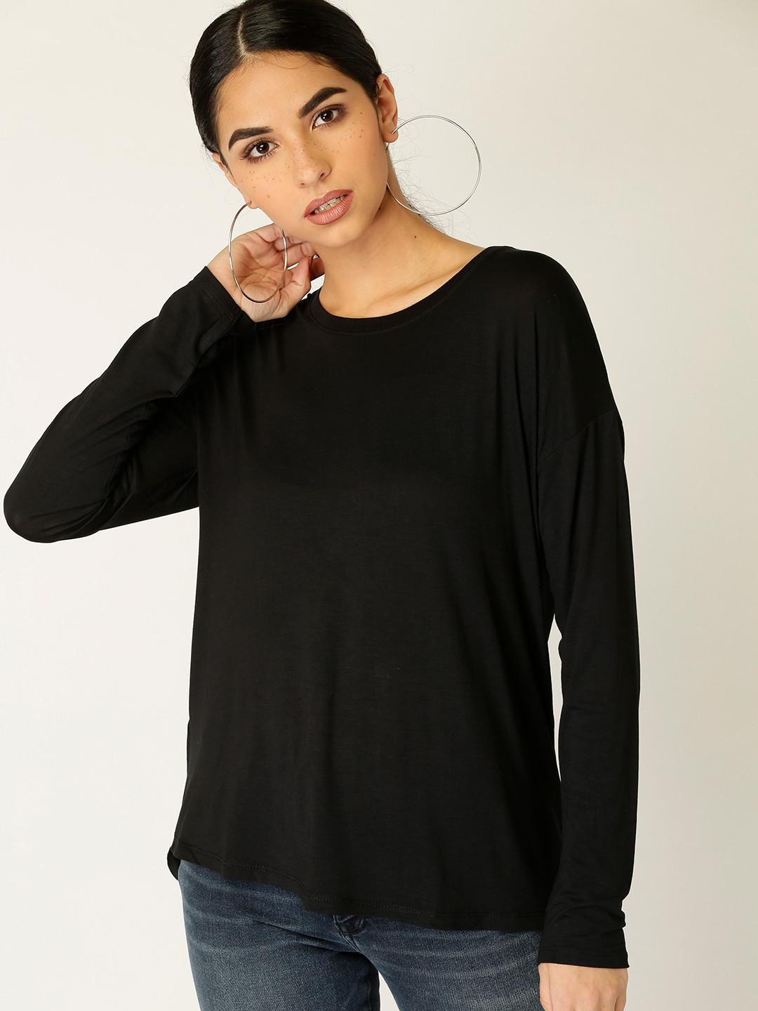 Buy MANGO Women Black Solid Round Neck Longline T Shirt Tshirts for