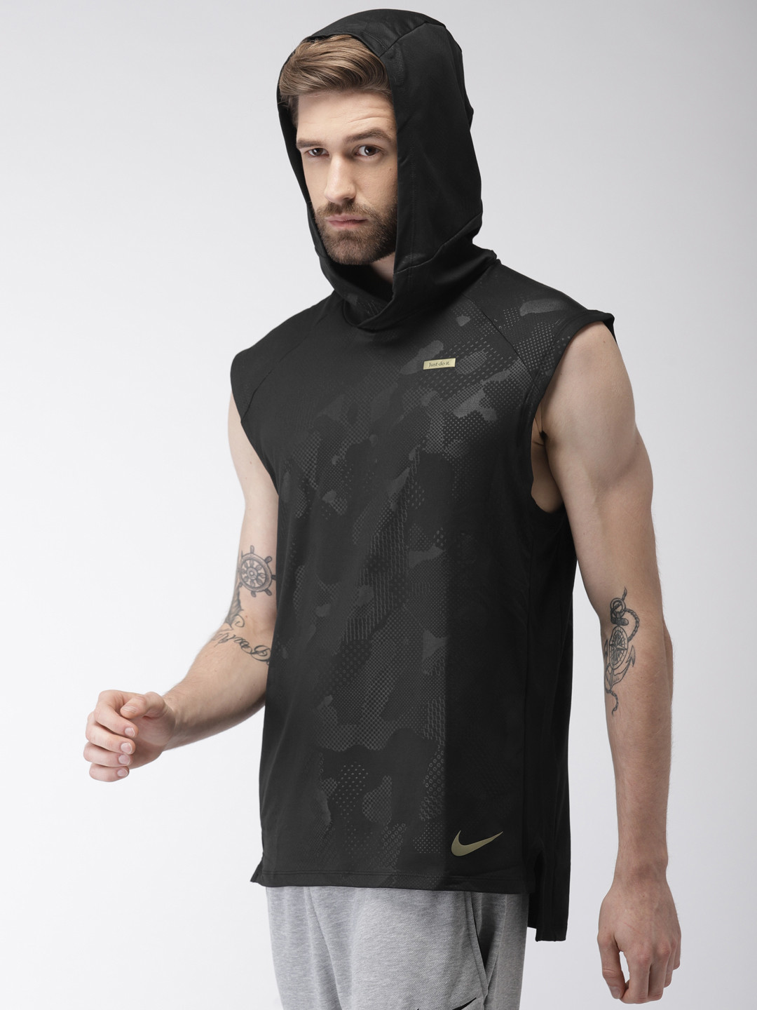 hooded t shirt nike