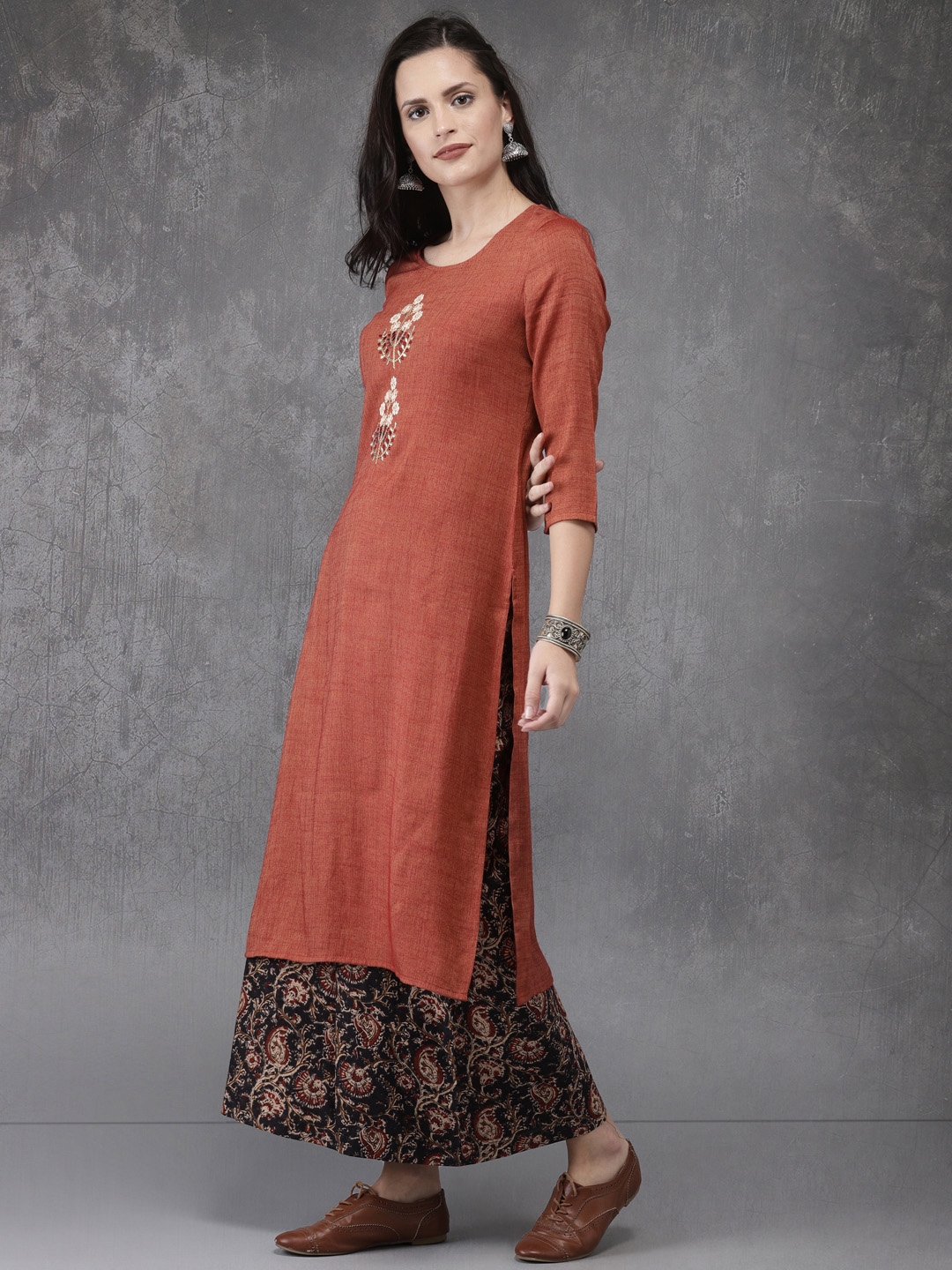anouk maroon kurta set