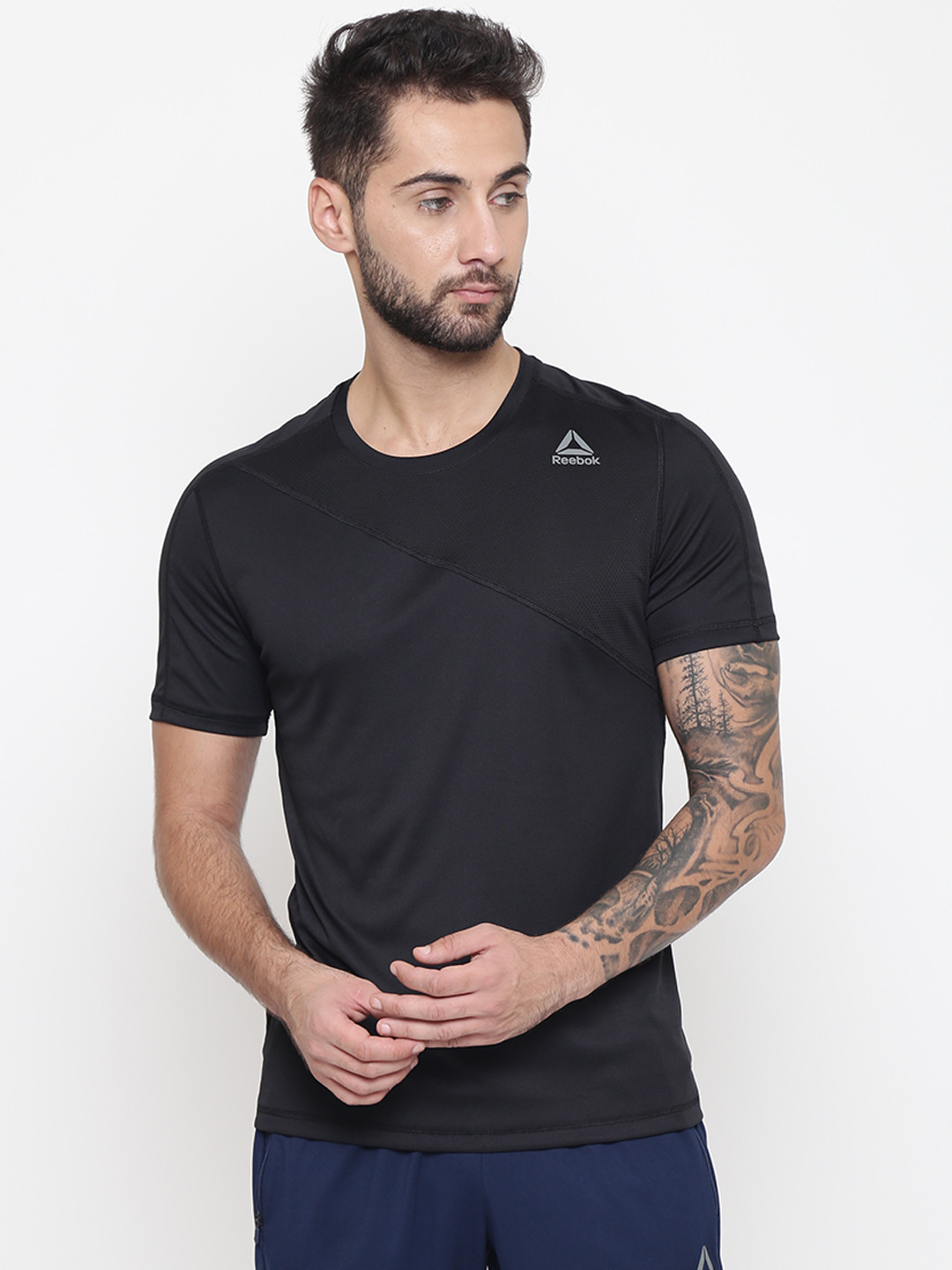 Buy Reebok Men Black Workout TECH Solid Round Neck Training T Shirt