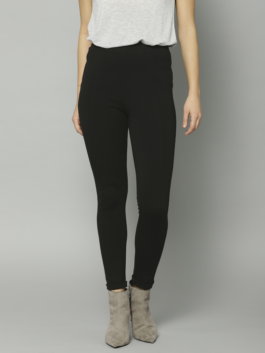 80s shorts over leggings