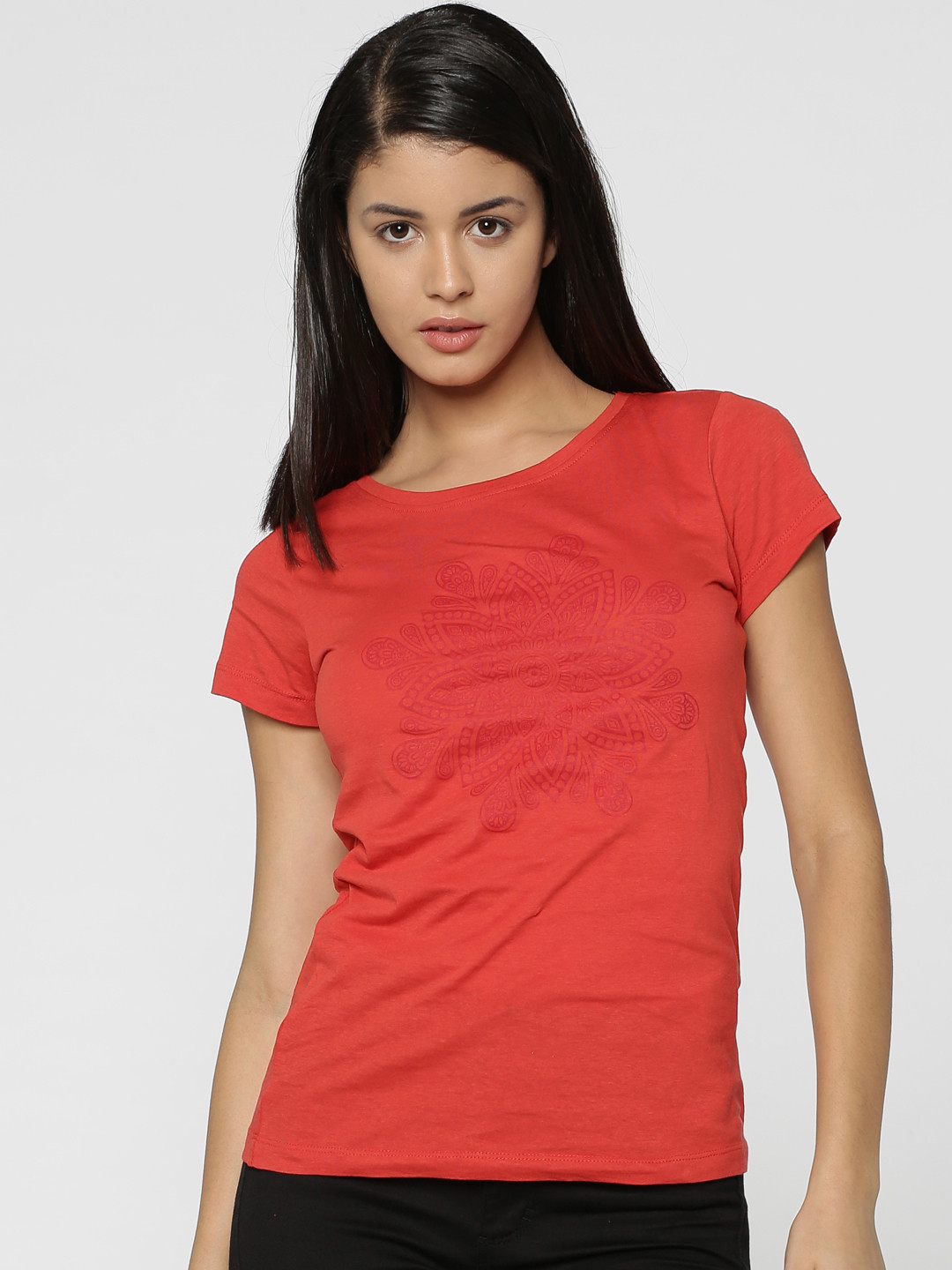 Buy ONLY Women Red Printed Round Neck Pure Cotton T Shirt Tshirts for