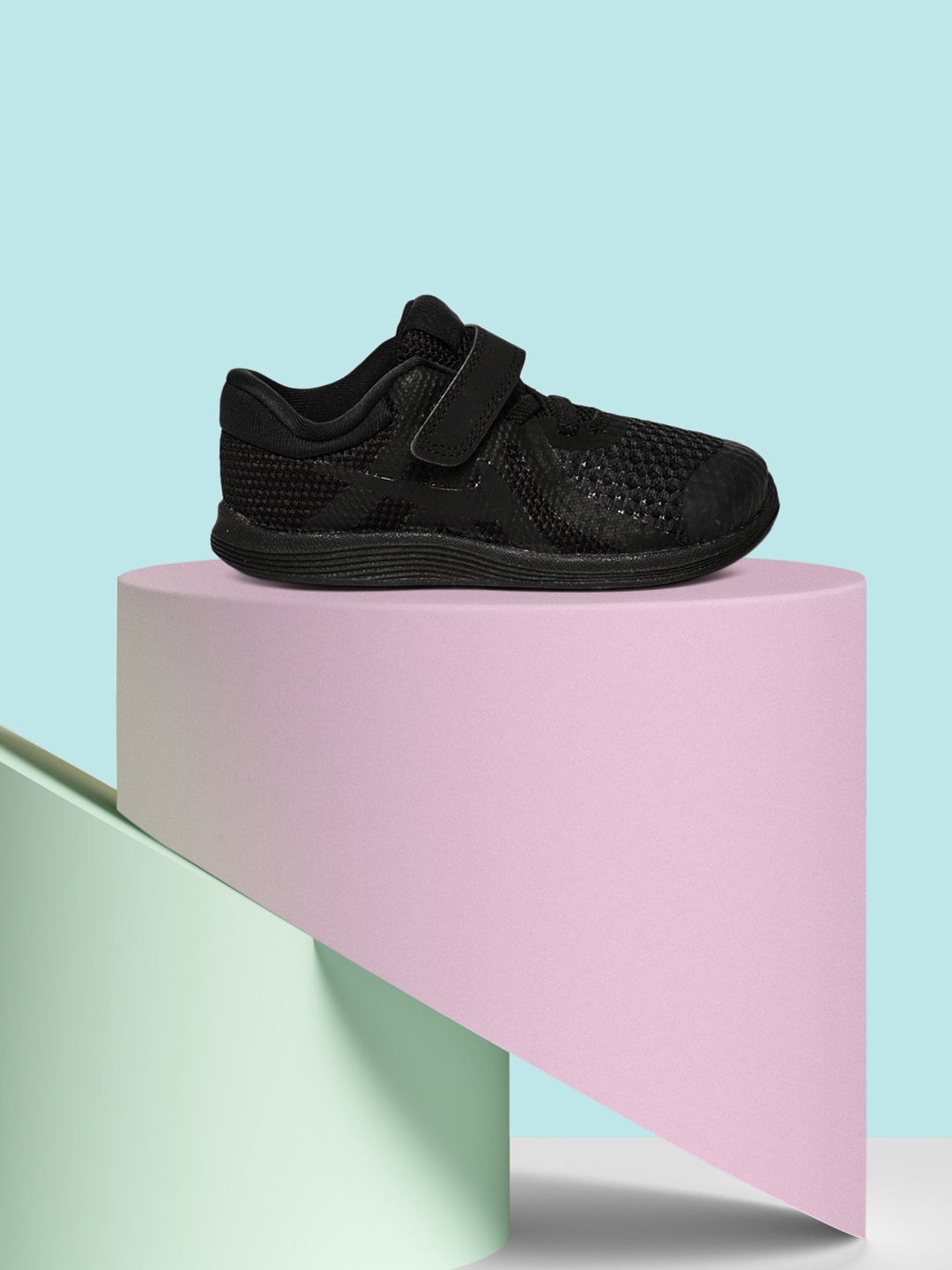 nike revolution 4 kids