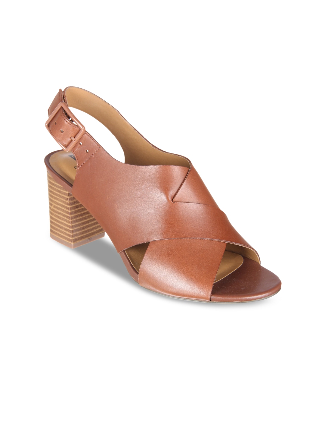 clarks tan sandals