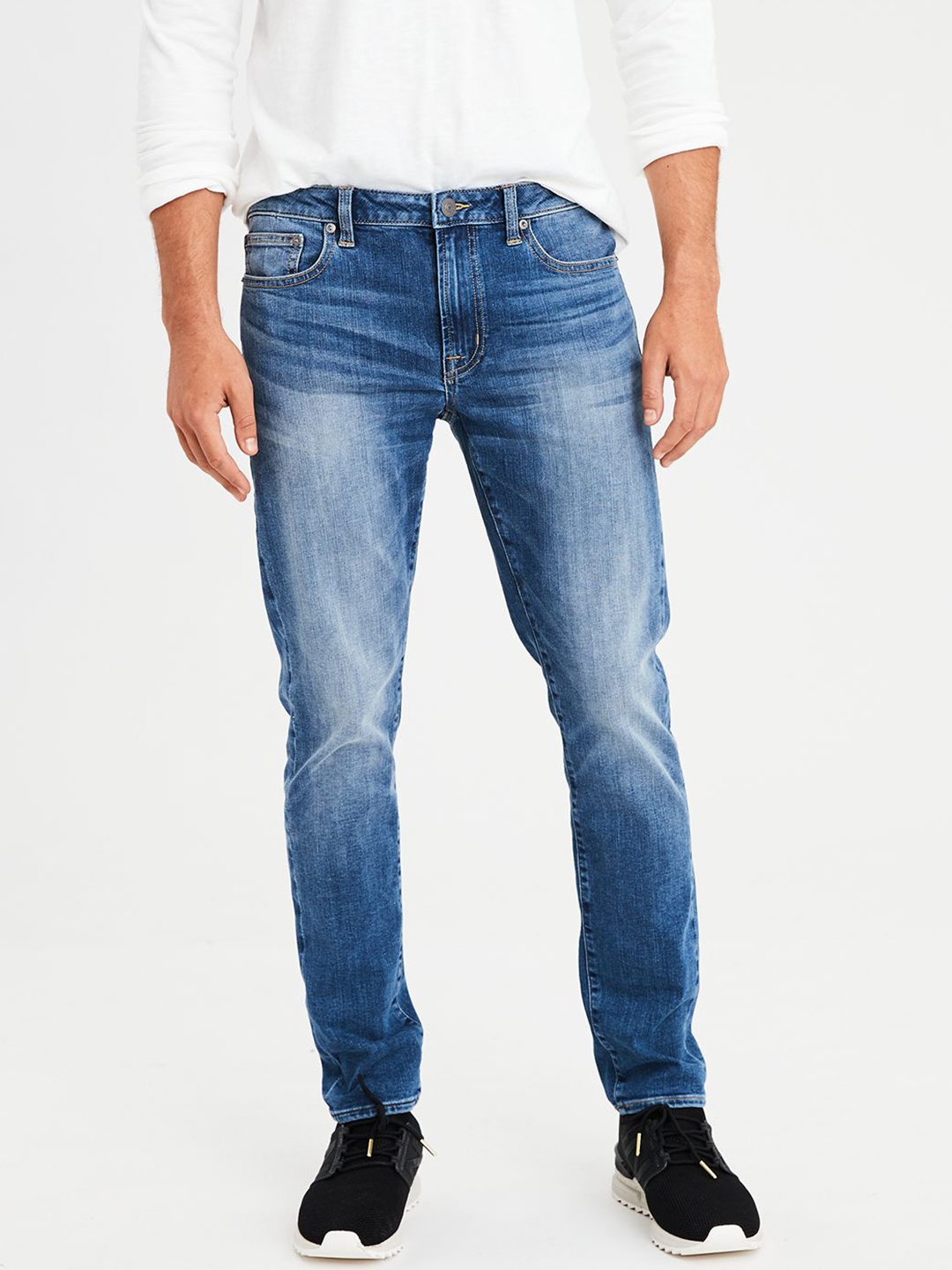 slim fit mid rise jeans