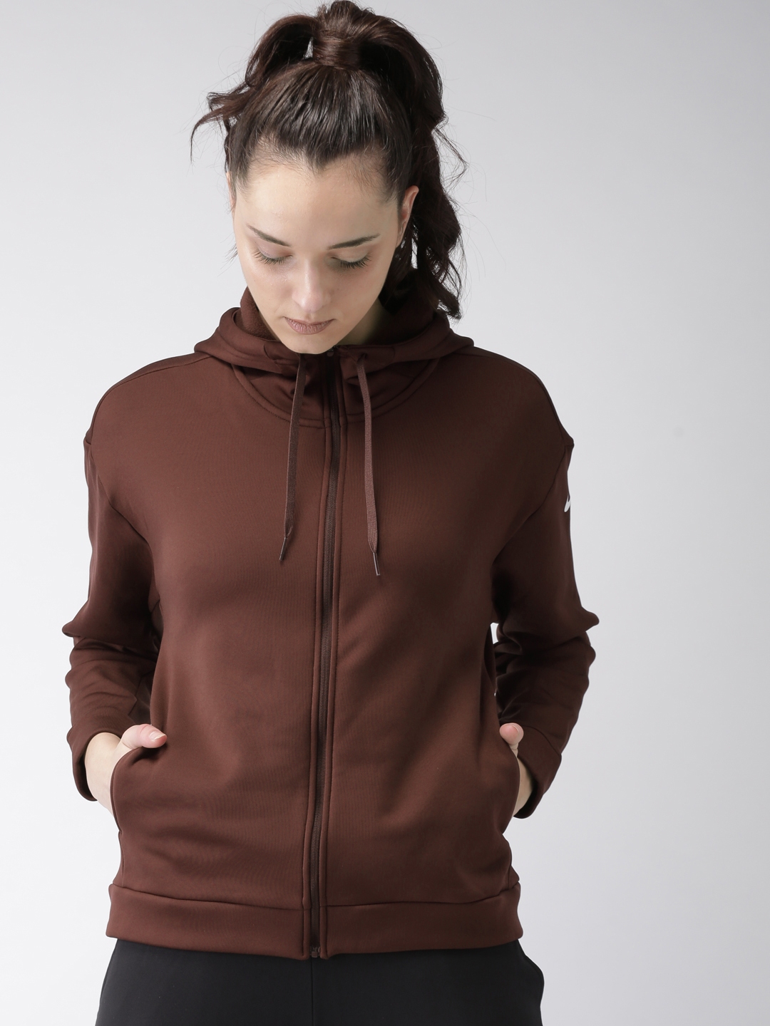 nike burgundy womens clothes