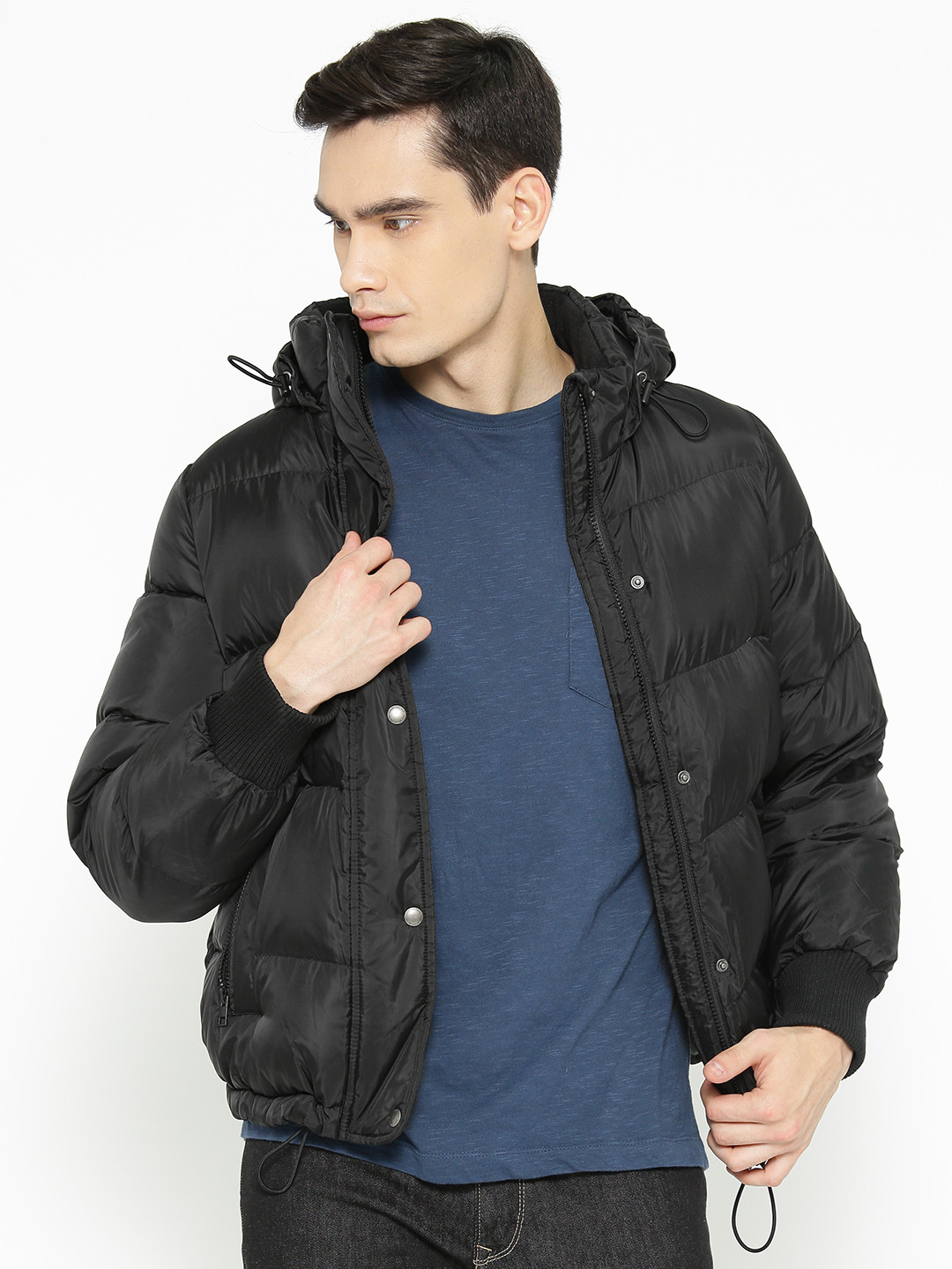 Buy AMERICAN EAGLE OUTFITTERS Men Black Solid Hooded Down Puffer Jacket