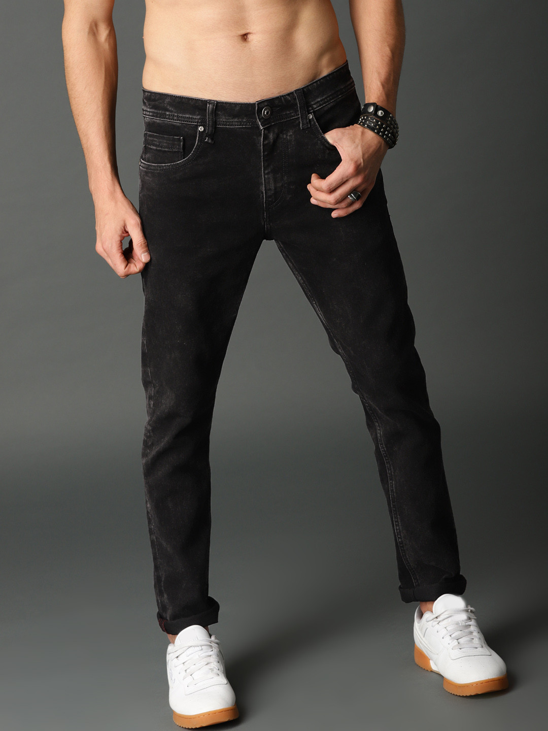 Buy Roadster Men Black Skinny Fit Mid Rise Clean Look Stretchable Jeans