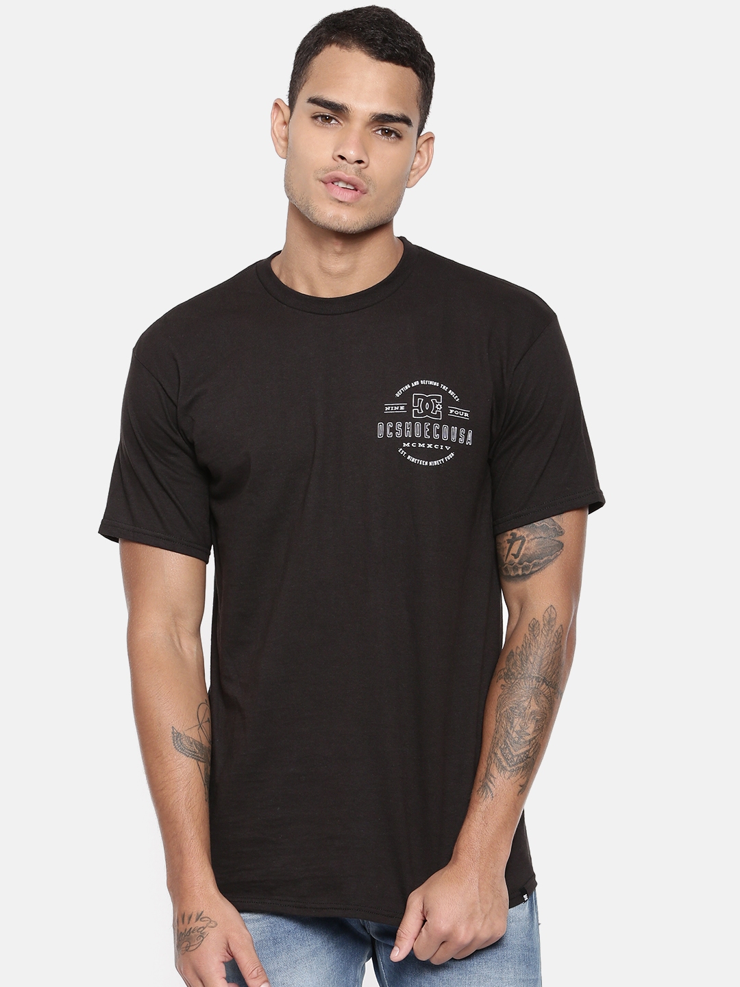 Buy DC Men Black Solid Round Neck Pure Cotton T Shirt - Tshirts for Men ...
