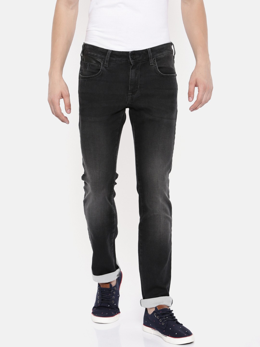 Buy Wrangler Men Black Skanders Slim Fit Low Rise Clean Look ...