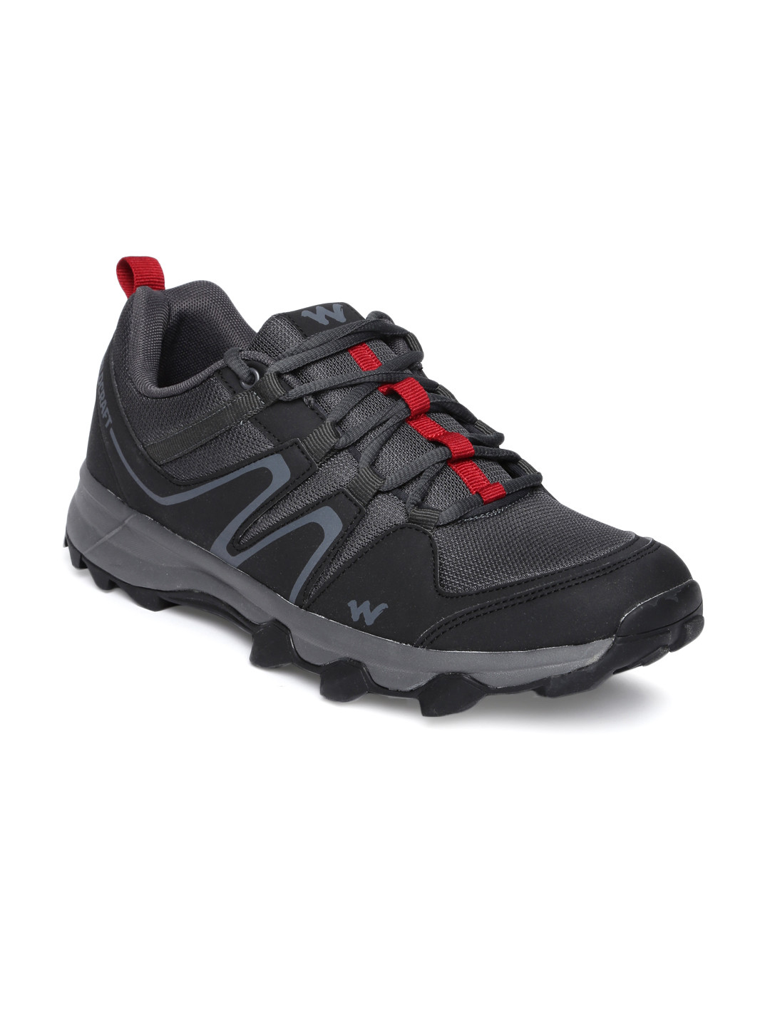 wildcraft trekking shoes waterproof
