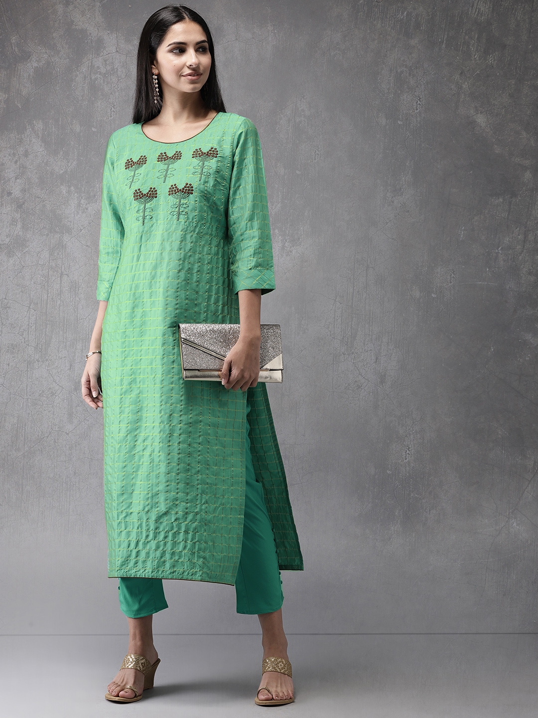 myntra anouk kurta set