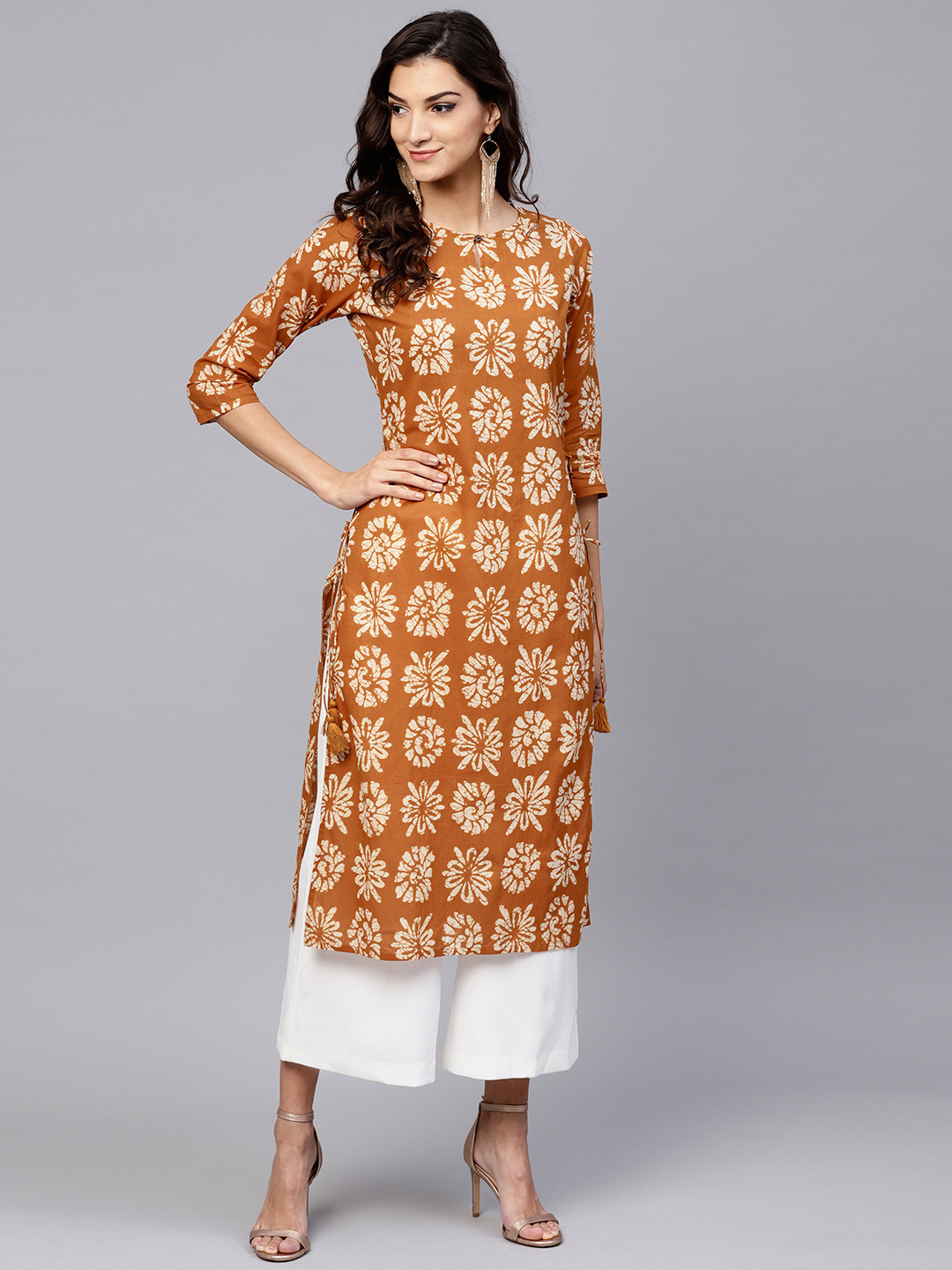 Buy GERUA Women Mustard Brown & Beige Printed Straight Kurta Kurtas