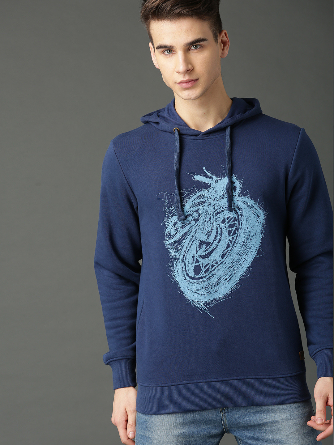 roadster men blue printed hooded sweatshirt