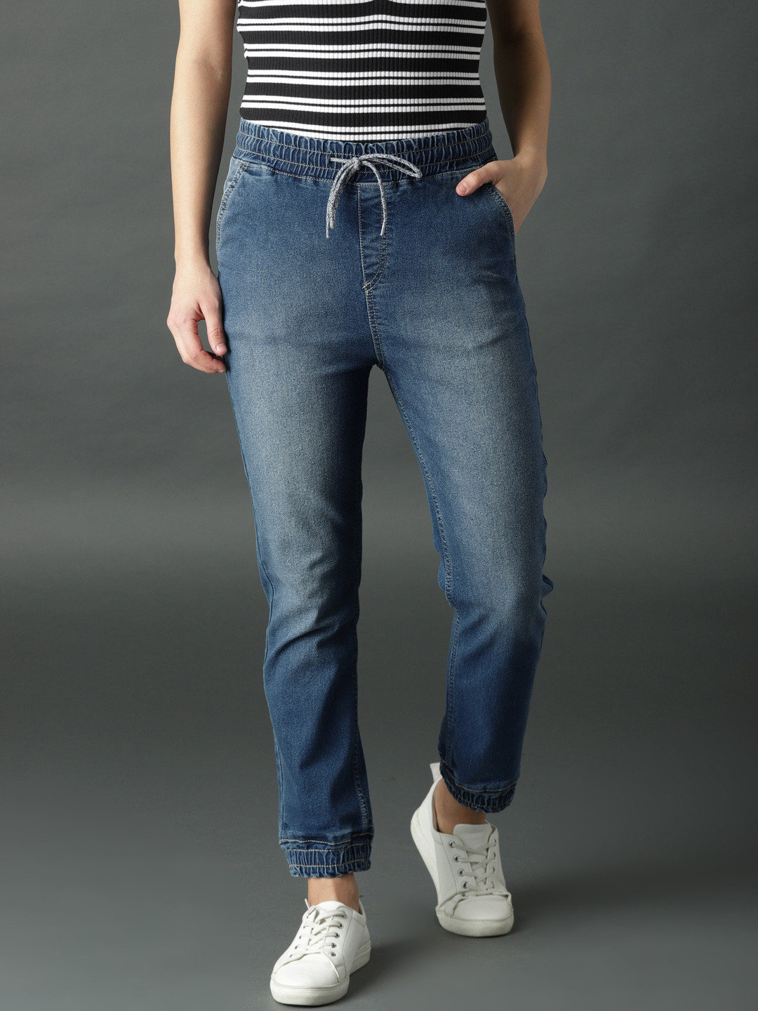 Buy Roadster Women Blue Jogger Mid Rise Clean Look Stretchable Jeans