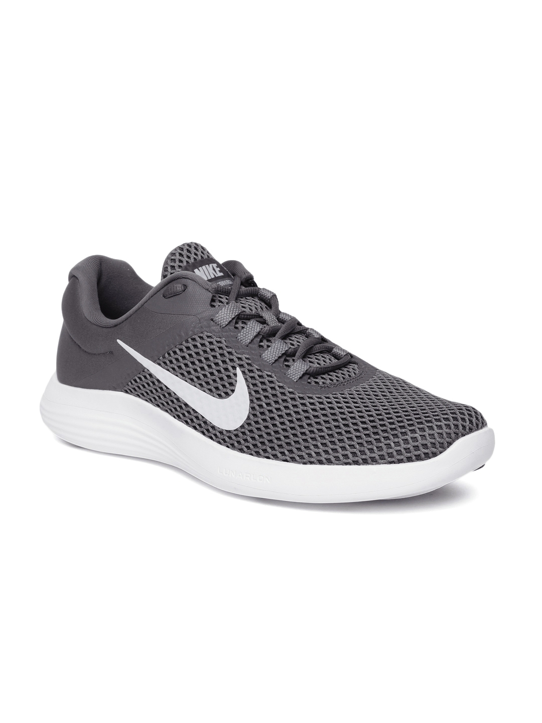 nike running shoes myntra
