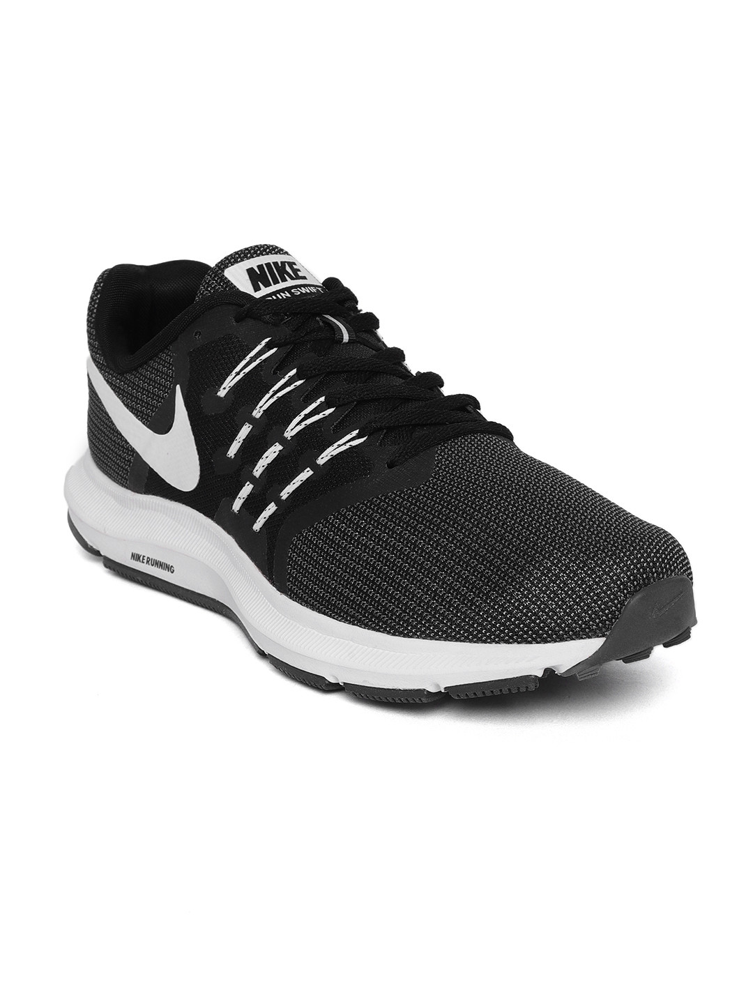 mens black nike running shoes