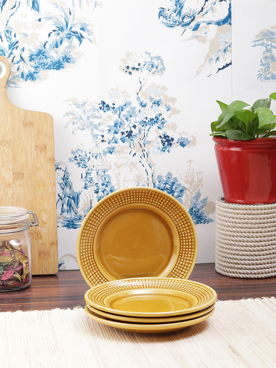 Buy VarEesha Set Of 4 Gold Toned Textured Ceramic Plates Dinnerware