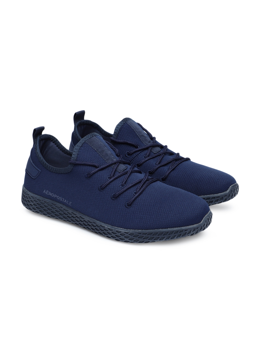 men's navy blue sneakers