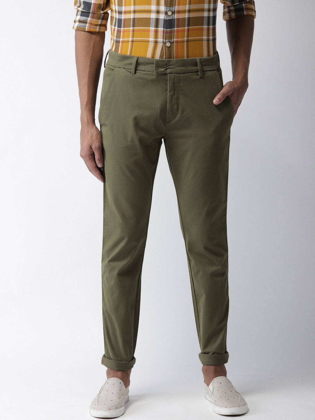 Buy Levis Men Olive Green 512 Slim Tapered Fit Solid Chinos - Trousers ...