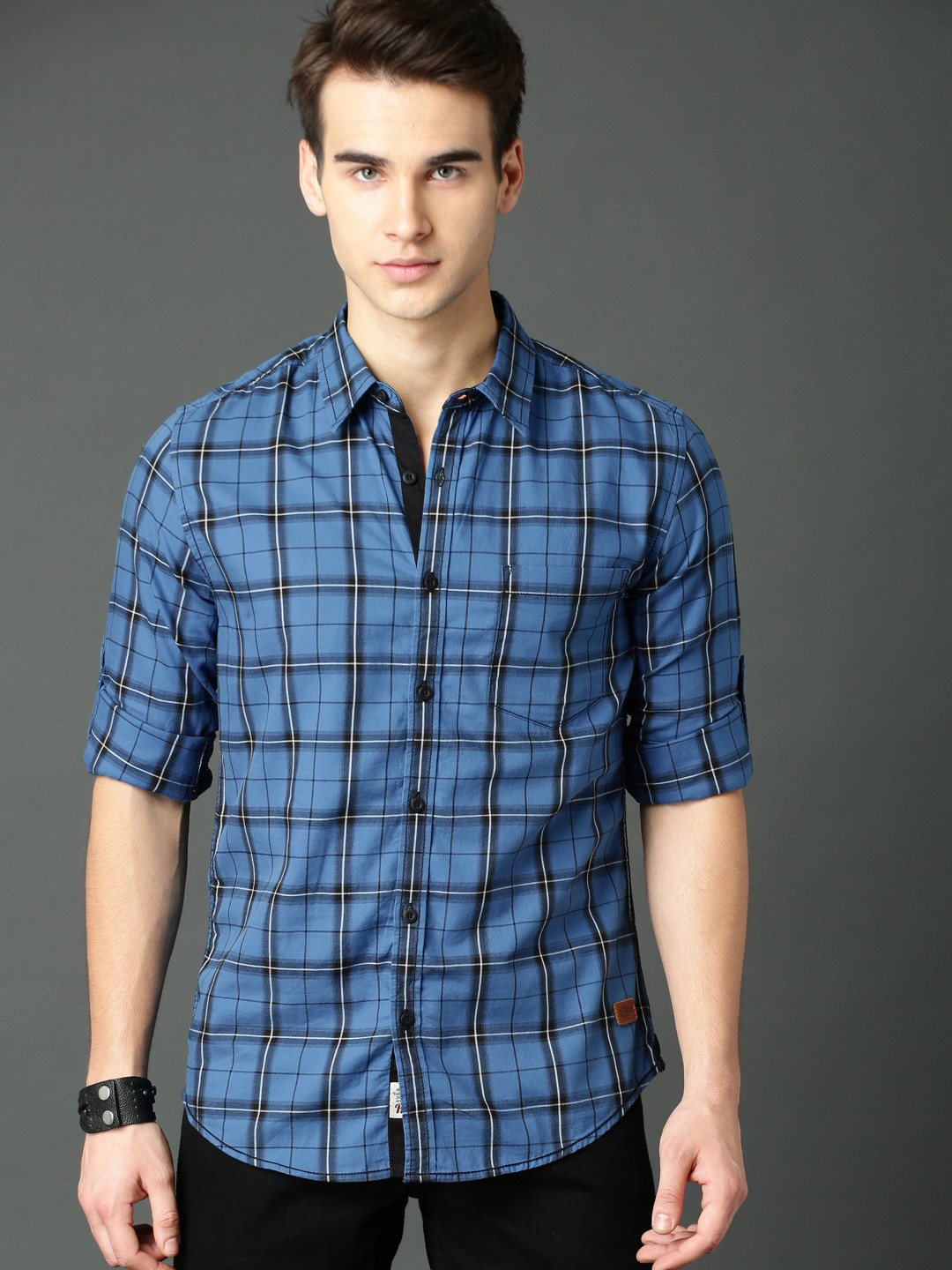 Buy Roadster Men Blue Regular Fit Checked Casual Shirt Shirts for Men