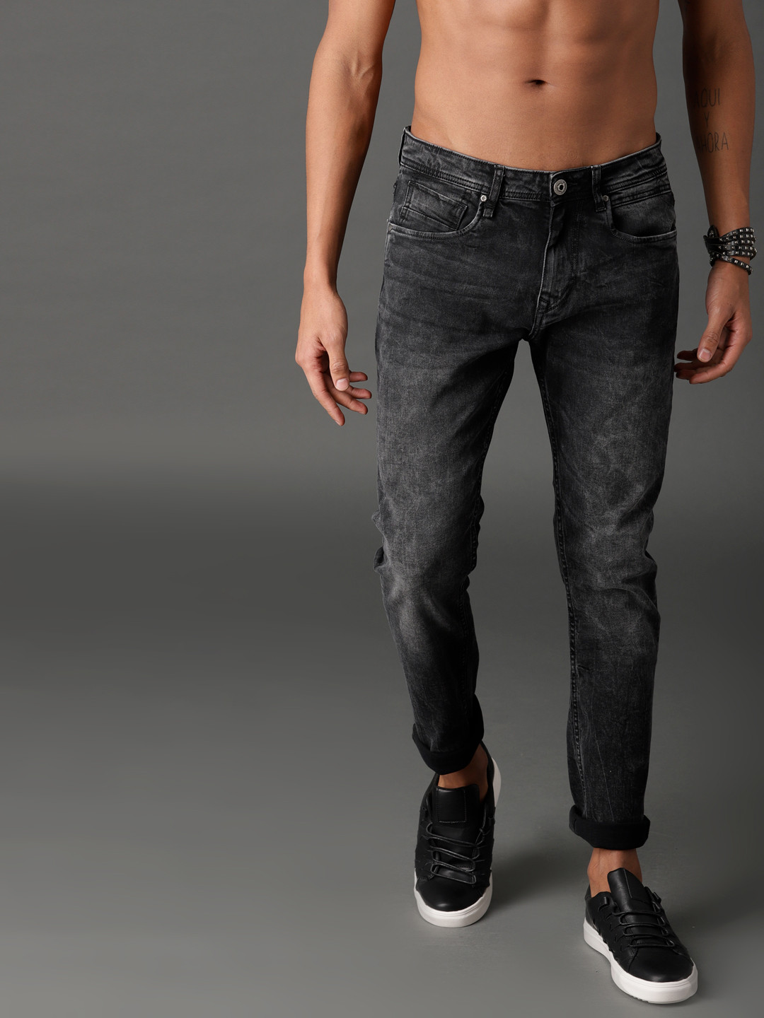 Buy Roadster Men Acid Wash Black Skinny Fit Mid Rise Clean Look Stretchable Jeans  - Jeans for Men 8305409 | Myntra