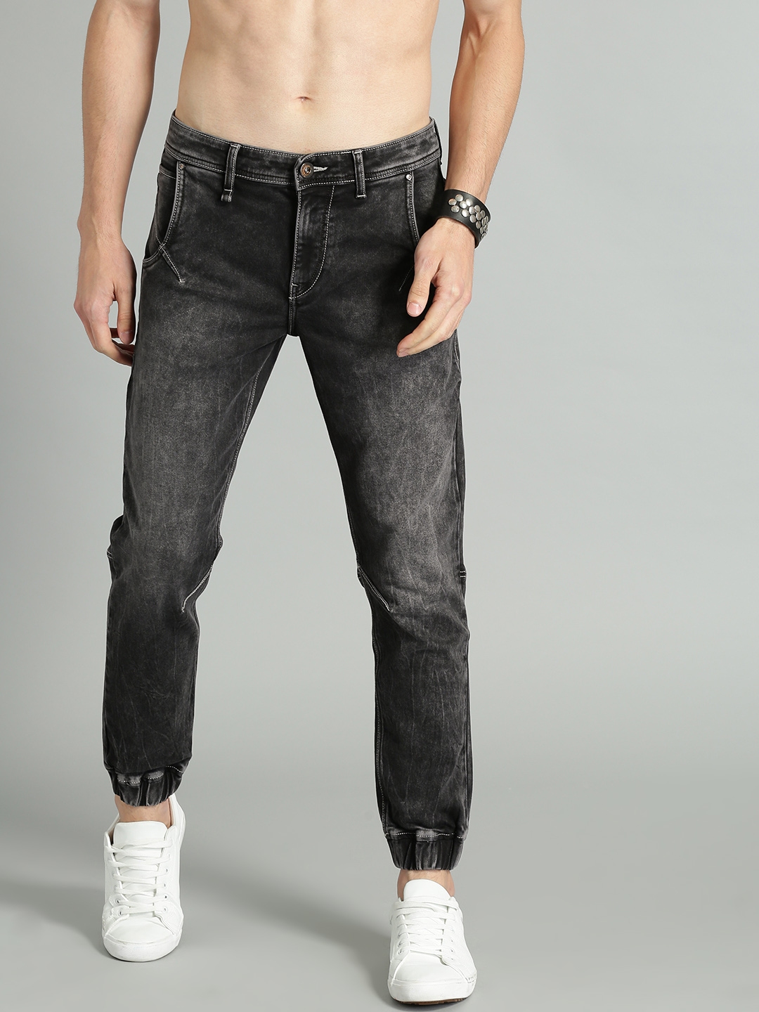 stretchable jogger pants