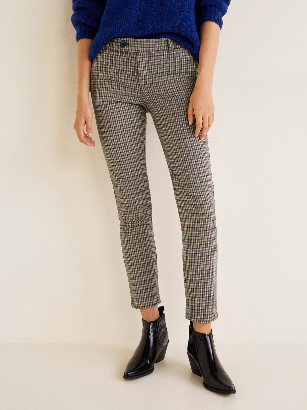 Buy MANGO Women Beige & Red Regular Fit Checked Cropped Trousers