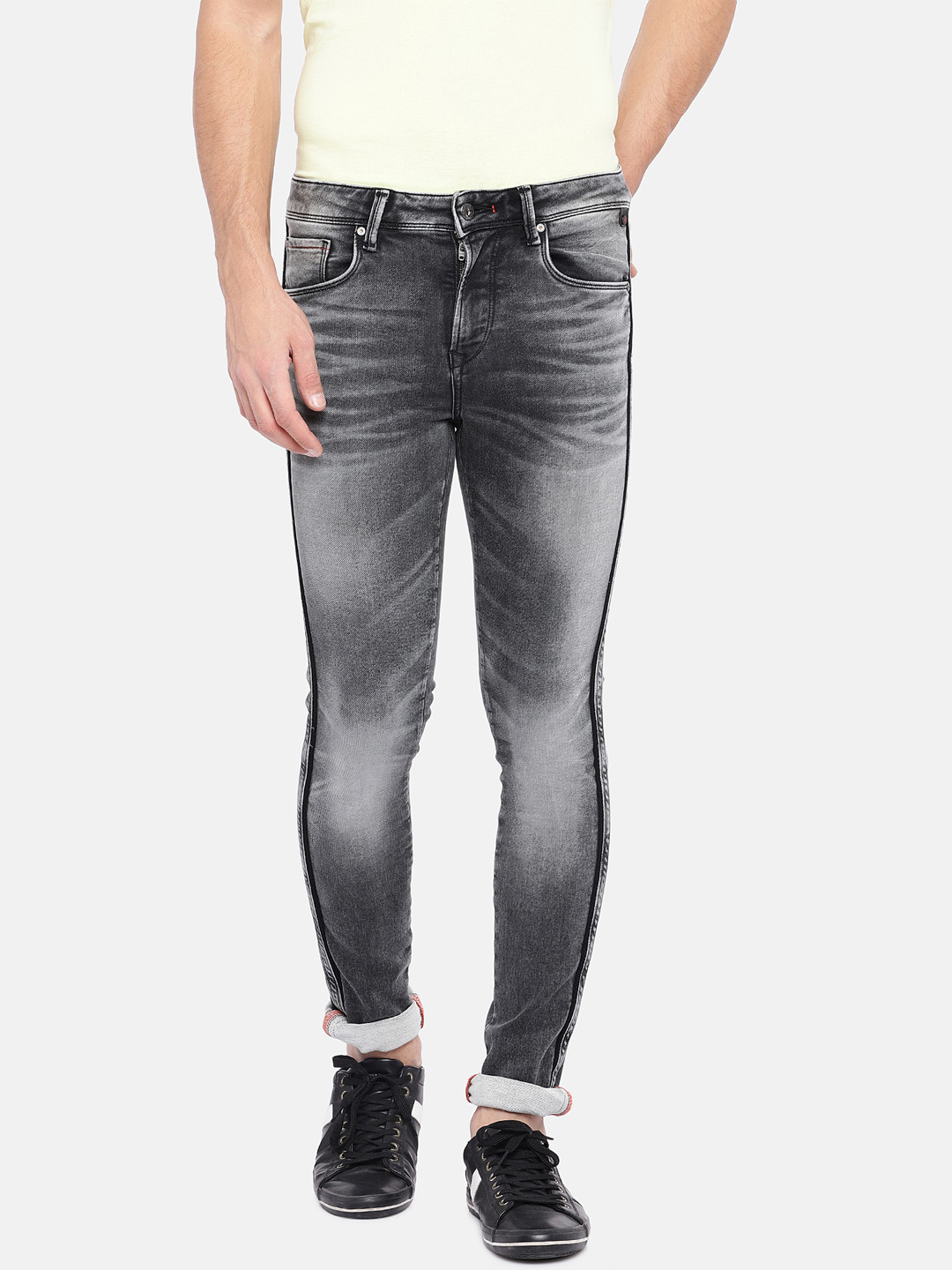 Buy Killer Men Grey Slim Fit Mid Rise Clean Look Jeans - Jeans for Men 8348693 | Myntra