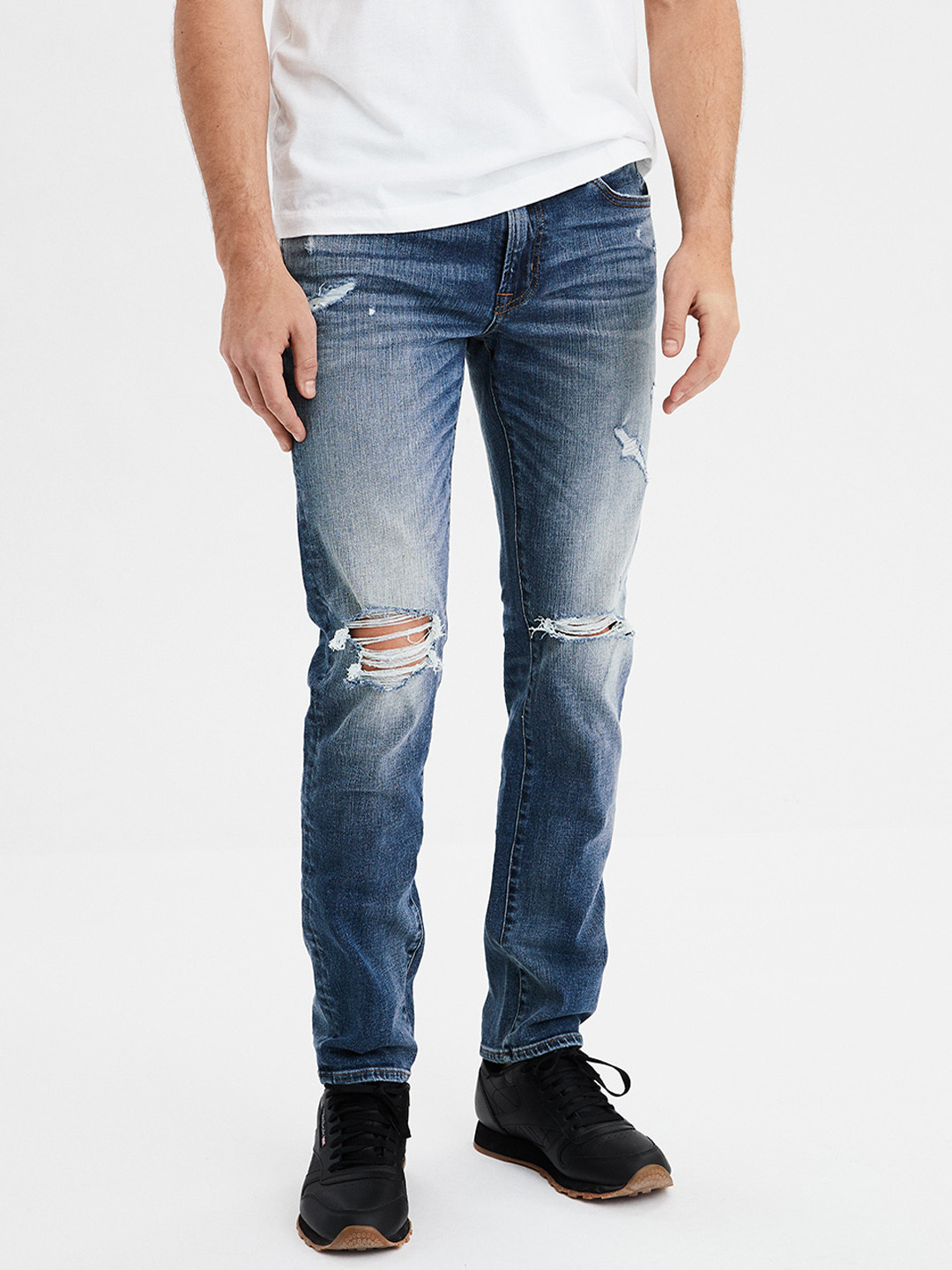Buy AMERICAN EAGLE OUTFITTERS Men Blue Slim Fit Mid Rise Mildly Distressed Stretchable Jeans  - Jeans for Men 8350739 | Myntra